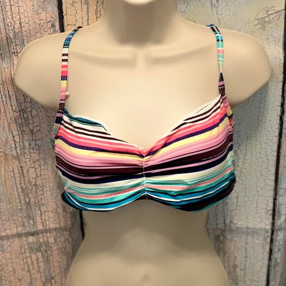 Horizontal Striped Bikini Top Slightly Padded with an Adorable Strappy Backing - Picture 1 of 4